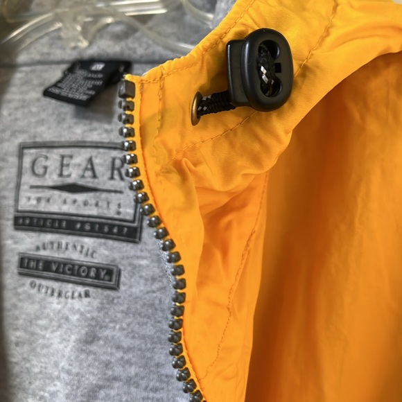 Notre Dame Jacket Hoodie Zip Front Size XL Yellow Rain Outergear Fighting Irish - Picture 7 of 9